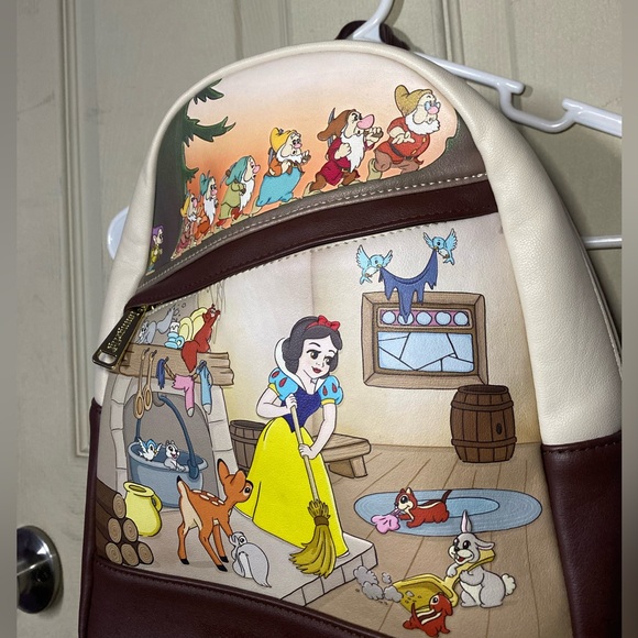 Loungefly Backpack Snow White🍎 - Picture 7 of 11
